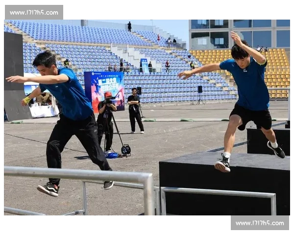 全球顶尖跑酷选手聚首争夺世界冠军荣耀精彩纷呈的极限挑战赛即将开幕